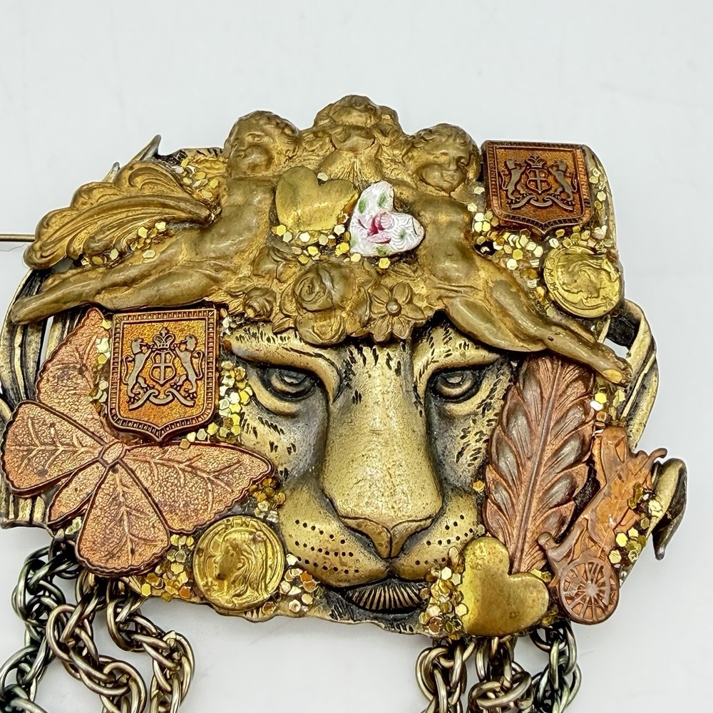 Vtg Sarah Jane Lion Head Brooch Art Nouveau Renaissance Enamel Heart Upscyled
